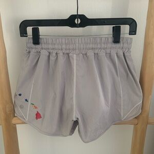 Lululemon Rare Hawaii Hotty Hot Shorts 4" In Gray W7ATJT Women's Size 6 Tall